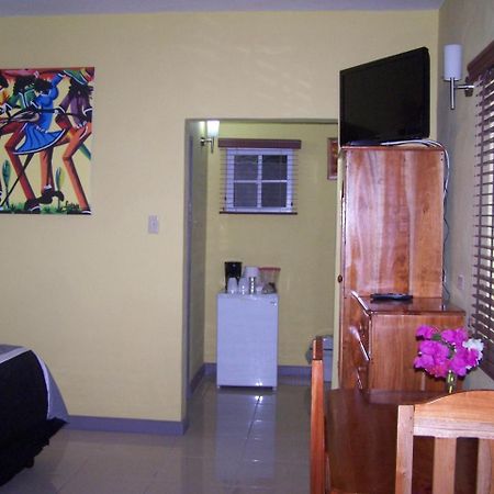 Seastar Inn Негрил Экстерьер фото
