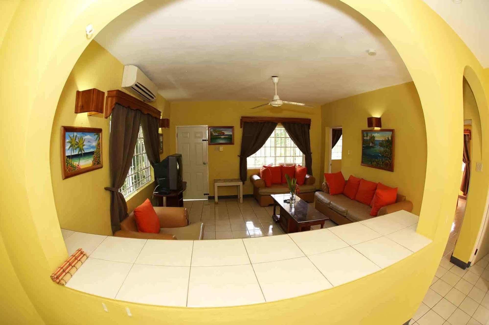 Seastar Inn Негрил Экстерьер фото