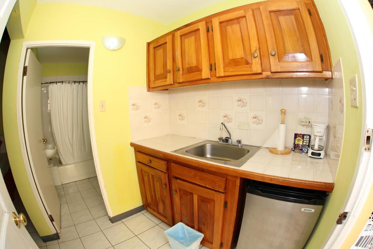 Seastar Inn Негрил Экстерьер фото
