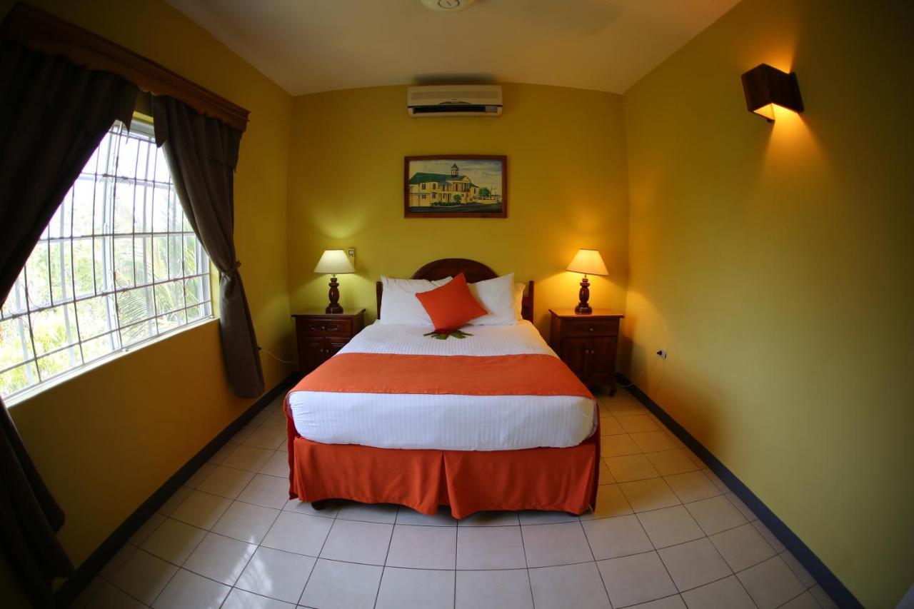 Seastar Inn Негрил Экстерьер фото